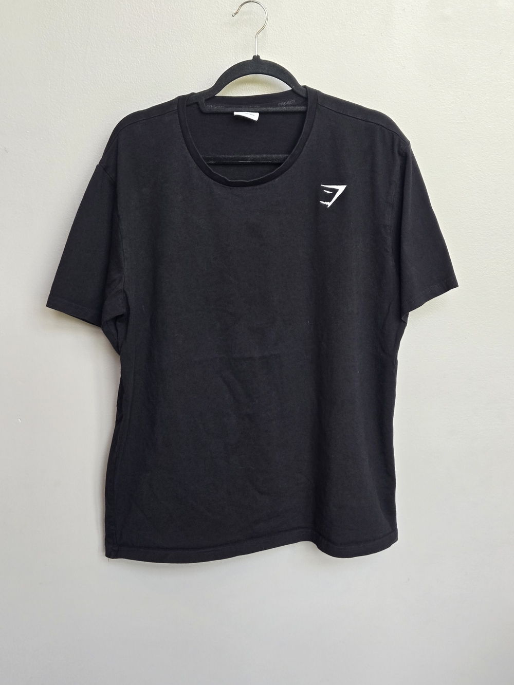 Gymshark Crest Black Short Sleeve Embroidered Logo Gym Tee XL Roomy Fit